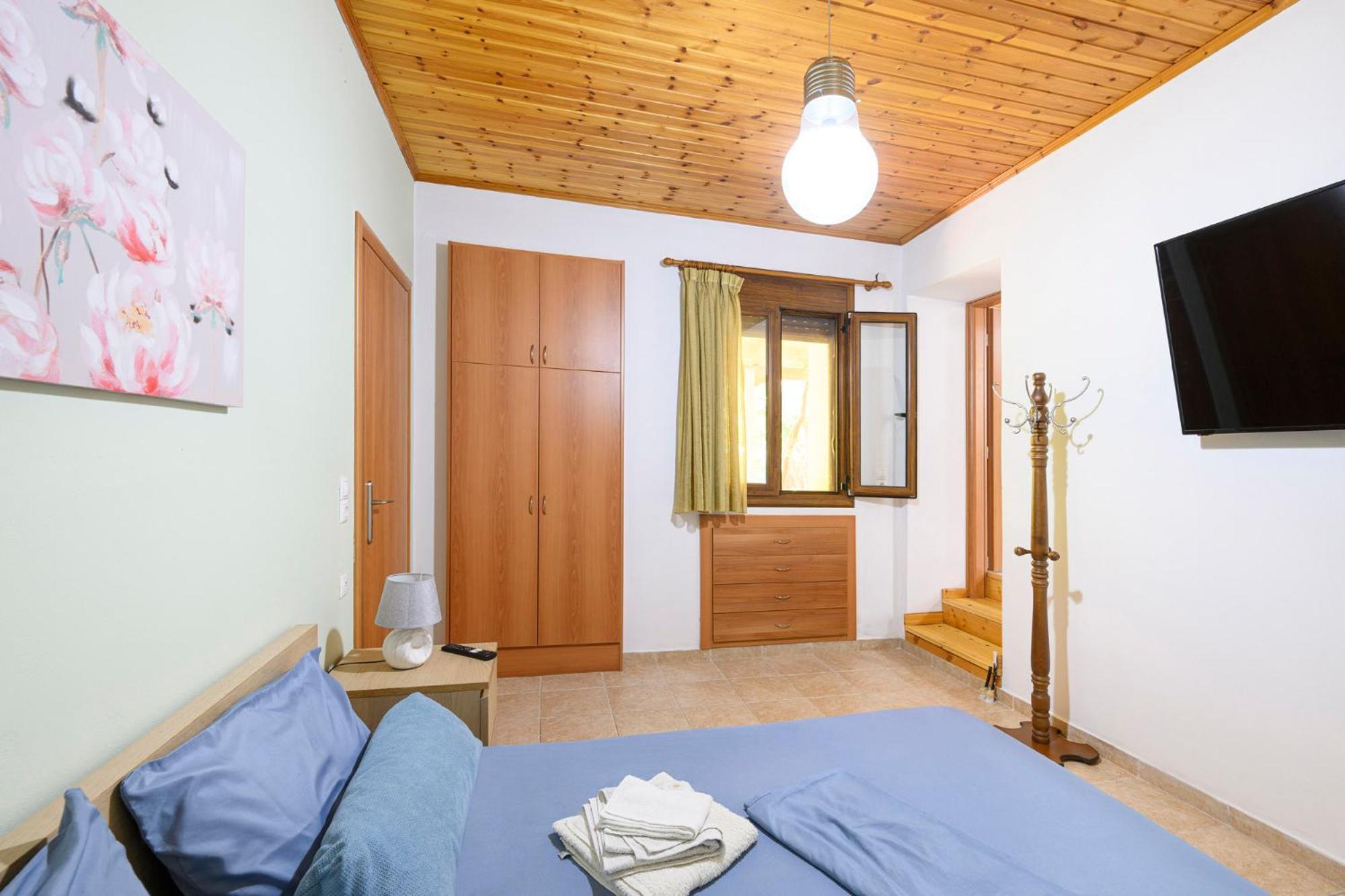 Small Villa Gerani Agios Vlasios  エクステリア 写真